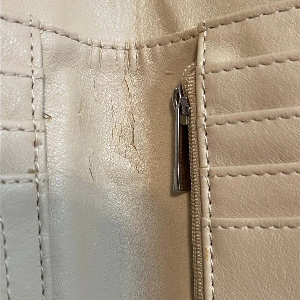 NWT Crossbody Phone & Wallet